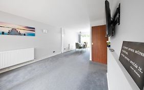 The Spinney - Perfect For Contractors, Large Groups & Families
